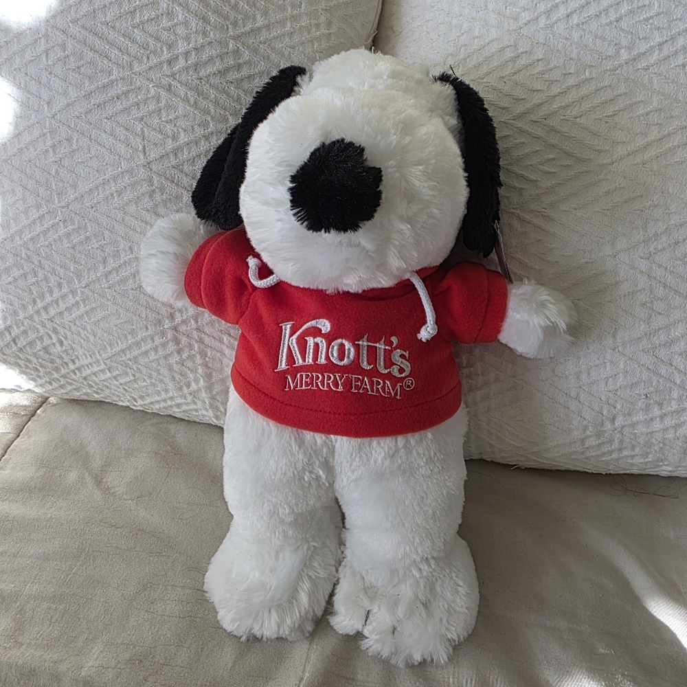 Snoopy Knott's Merry Farm Plush Toy NEW NWT